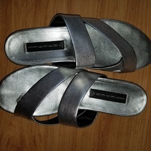 Steven by Steven Madden Metallic flat Sandals